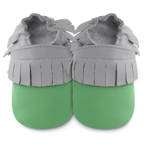 Zapatos Shooshoos Mocs Verde con Gris